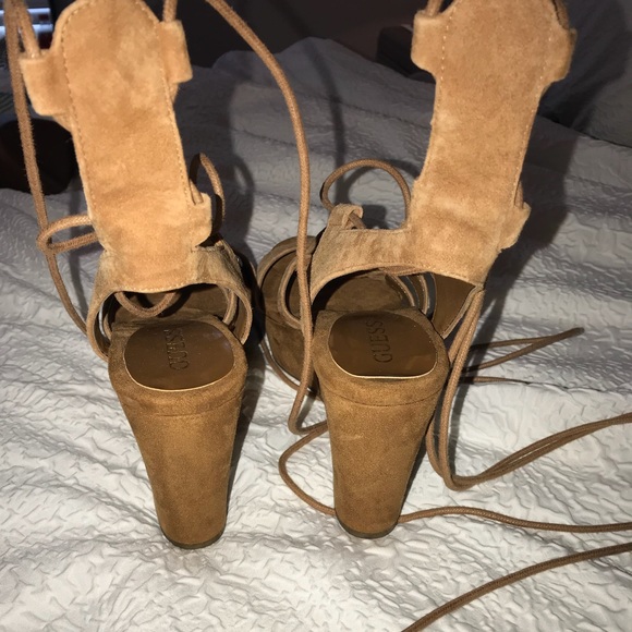 Guess wedges - Picture 4 of 4